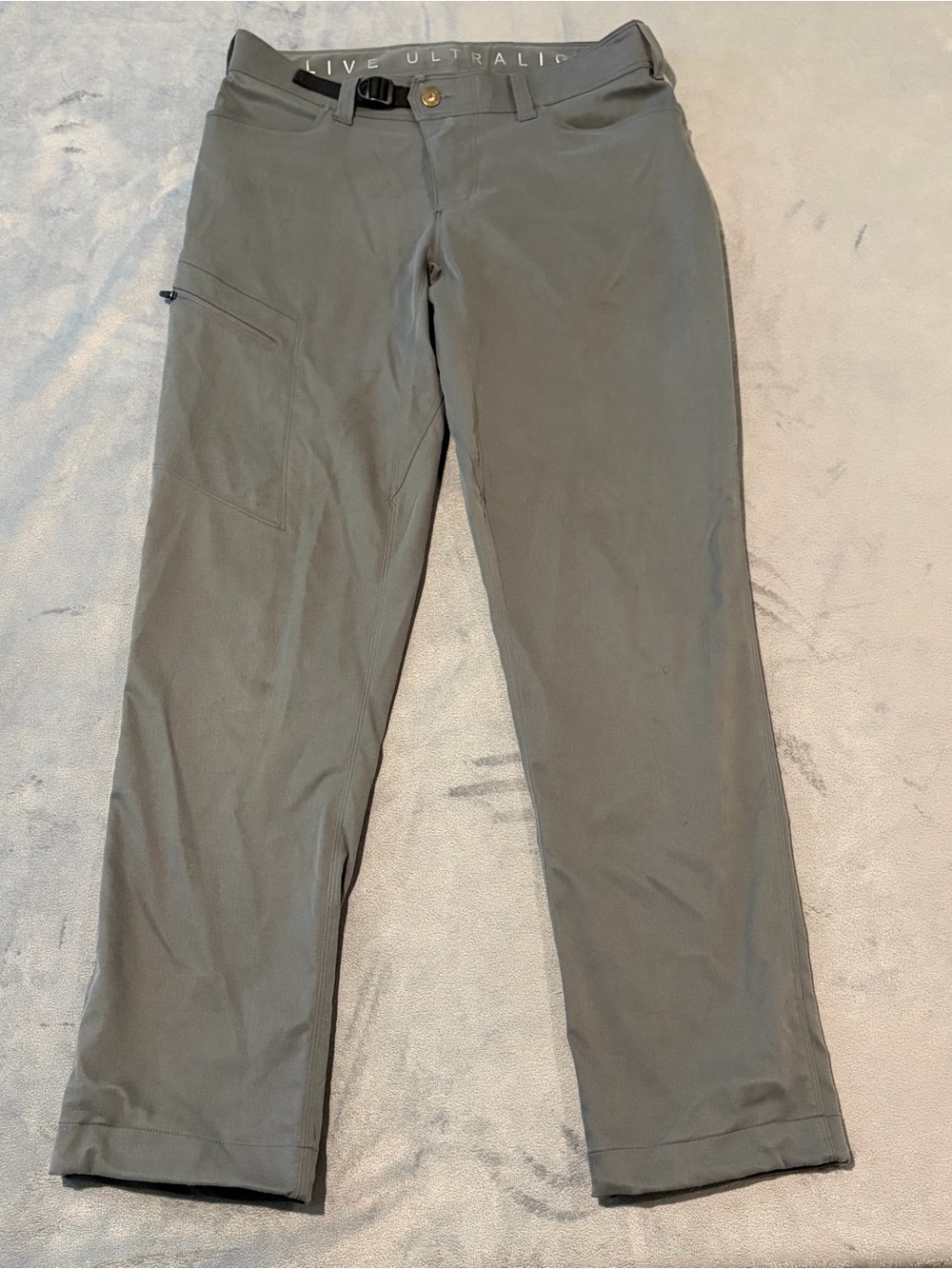 Great Condition. No stains or damage. Please see all photos and refer to measure